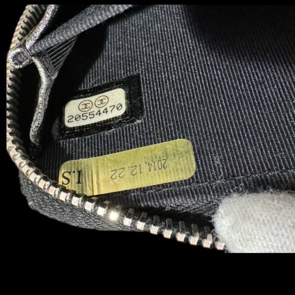 CHANEL Perforated Wallet / Card Case Full Set EUC! 🎁 - Picture 5 of 16